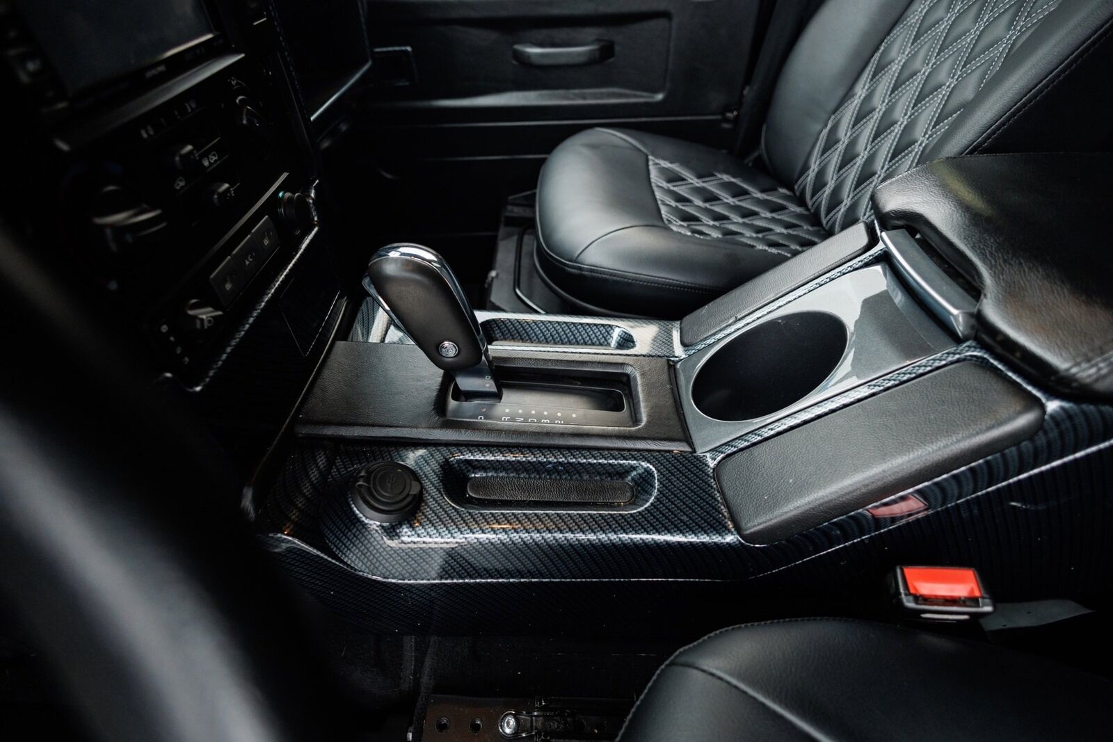 Land-Rover-Defender-1995-SUV-24