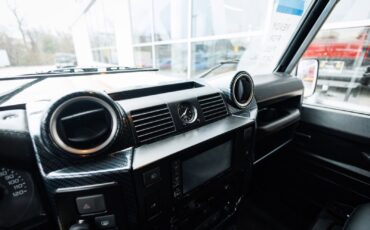 Land-Rover-Defender-1995-SUV-38