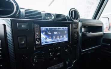 Land-Rover-Defender-1995-SUV-39