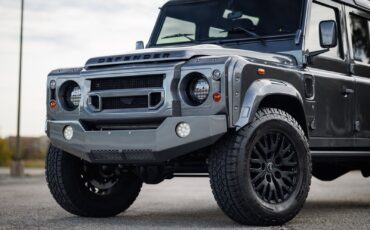 Land-Rover-Defender-1995-SUV-4