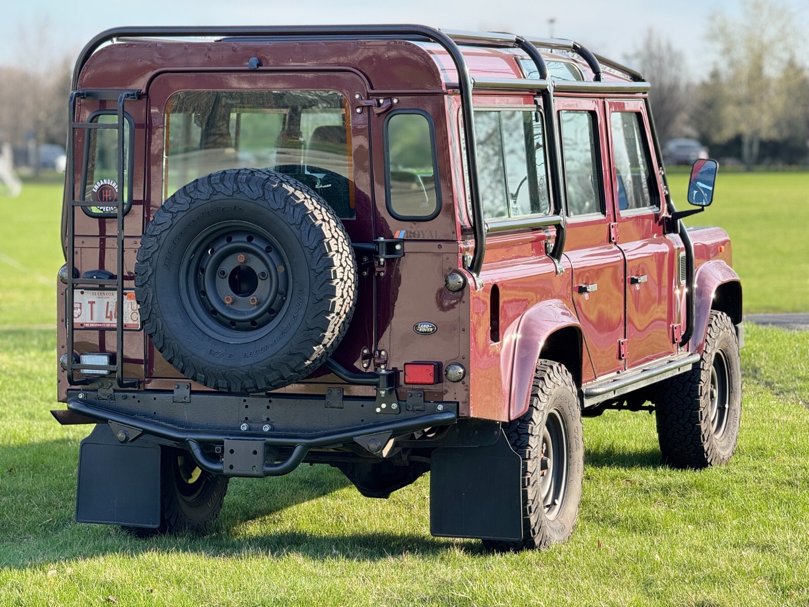 Land-Rover-Defender-1995-SUV-4