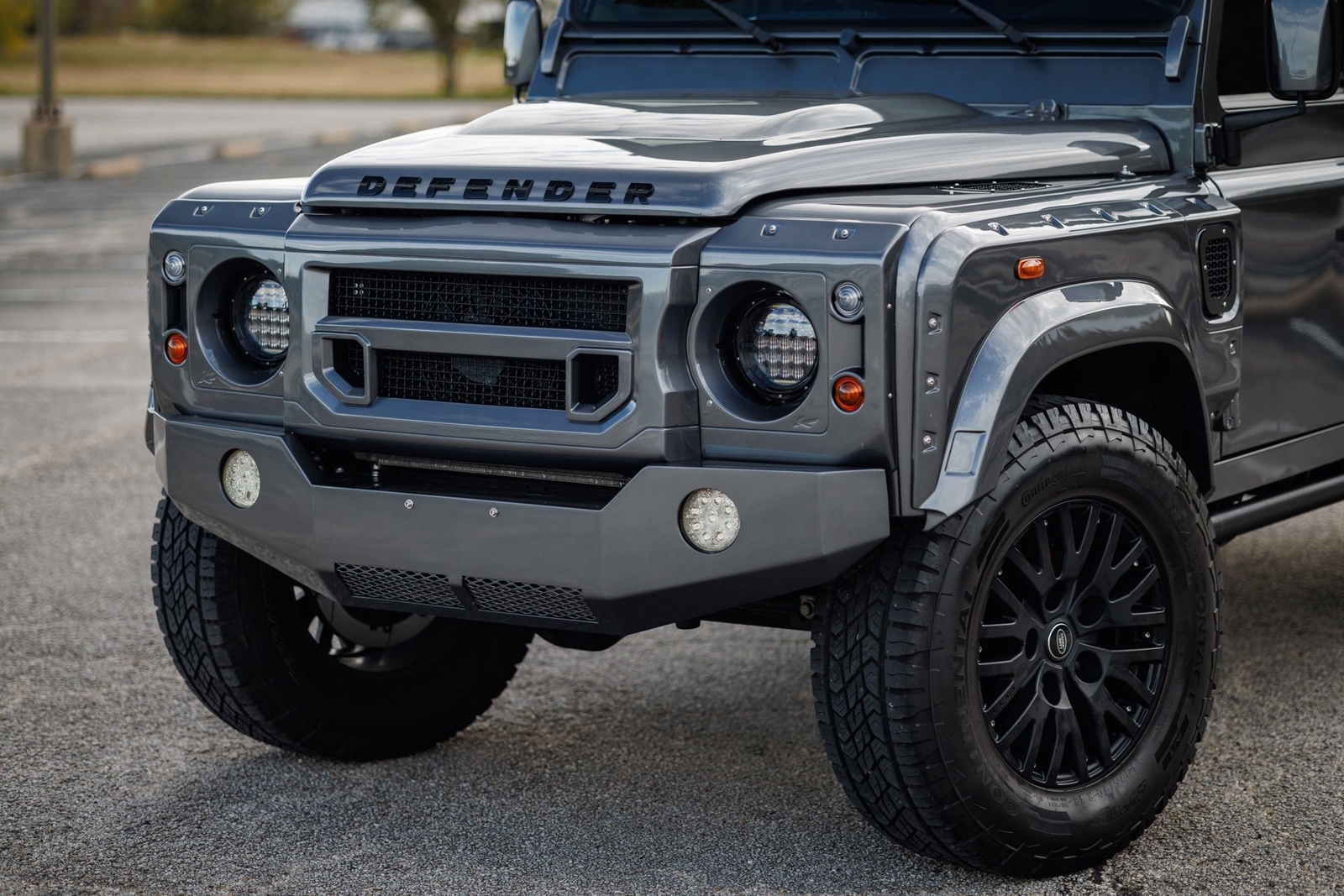 Land-Rover-Defender-1995-SUV-5
