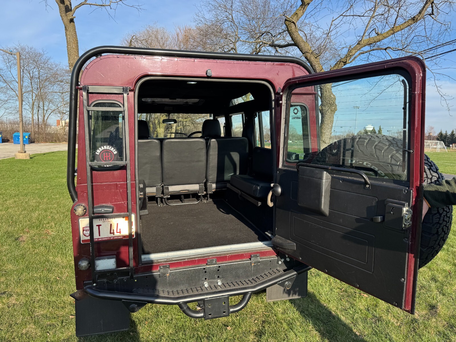 Land-Rover-Defender-1995-SUV-5