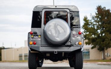 Land-Rover-Defender-1995-SUV-7