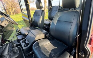 Land-Rover-Defender-1995-SUV-9