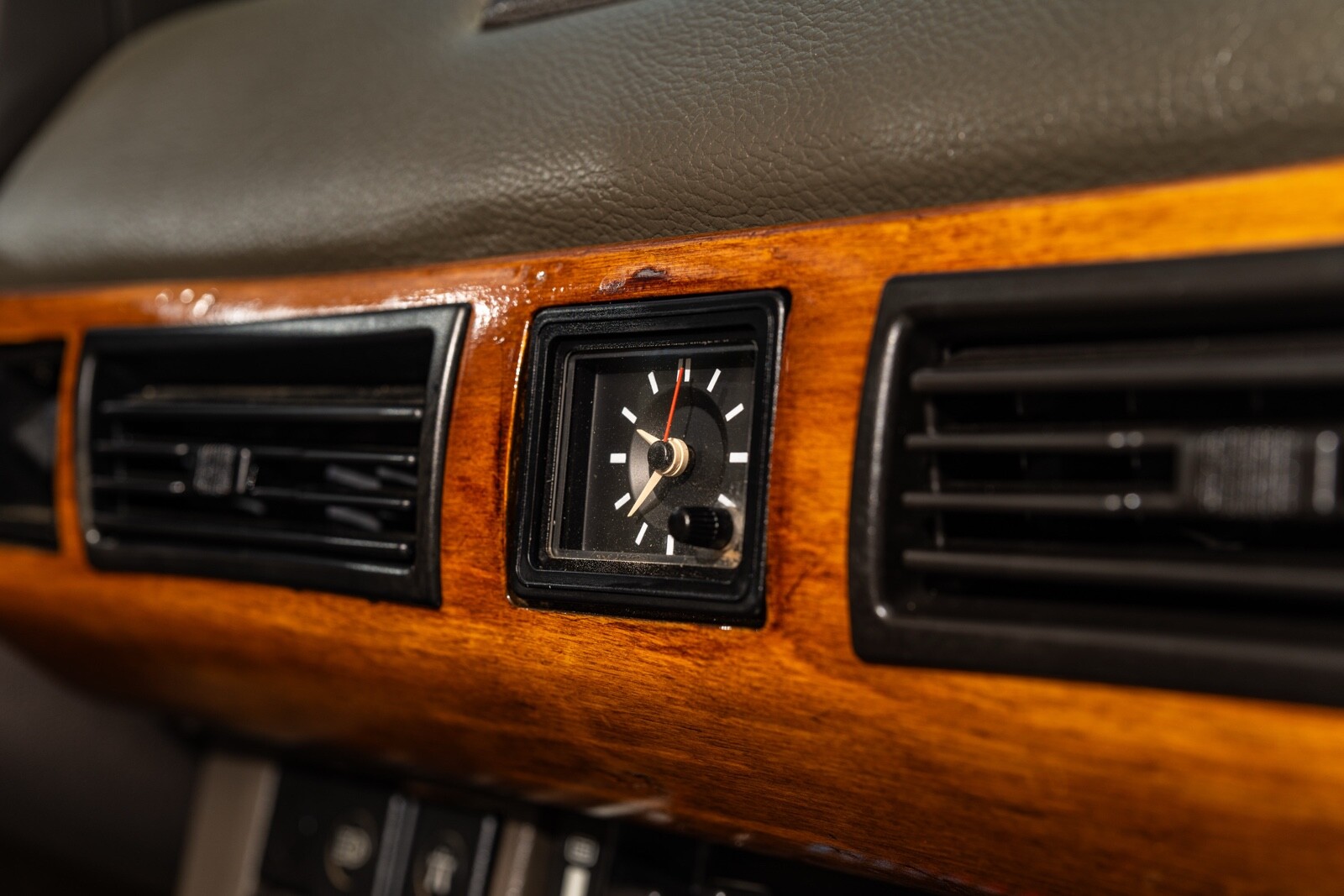 Land-Rover-Range-Rover-1990-25