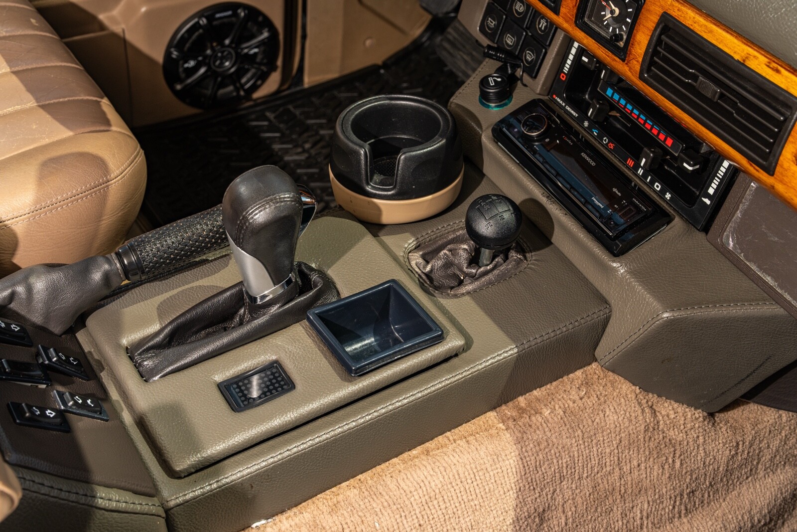 Land-Rover-Range-Rover-1990-26