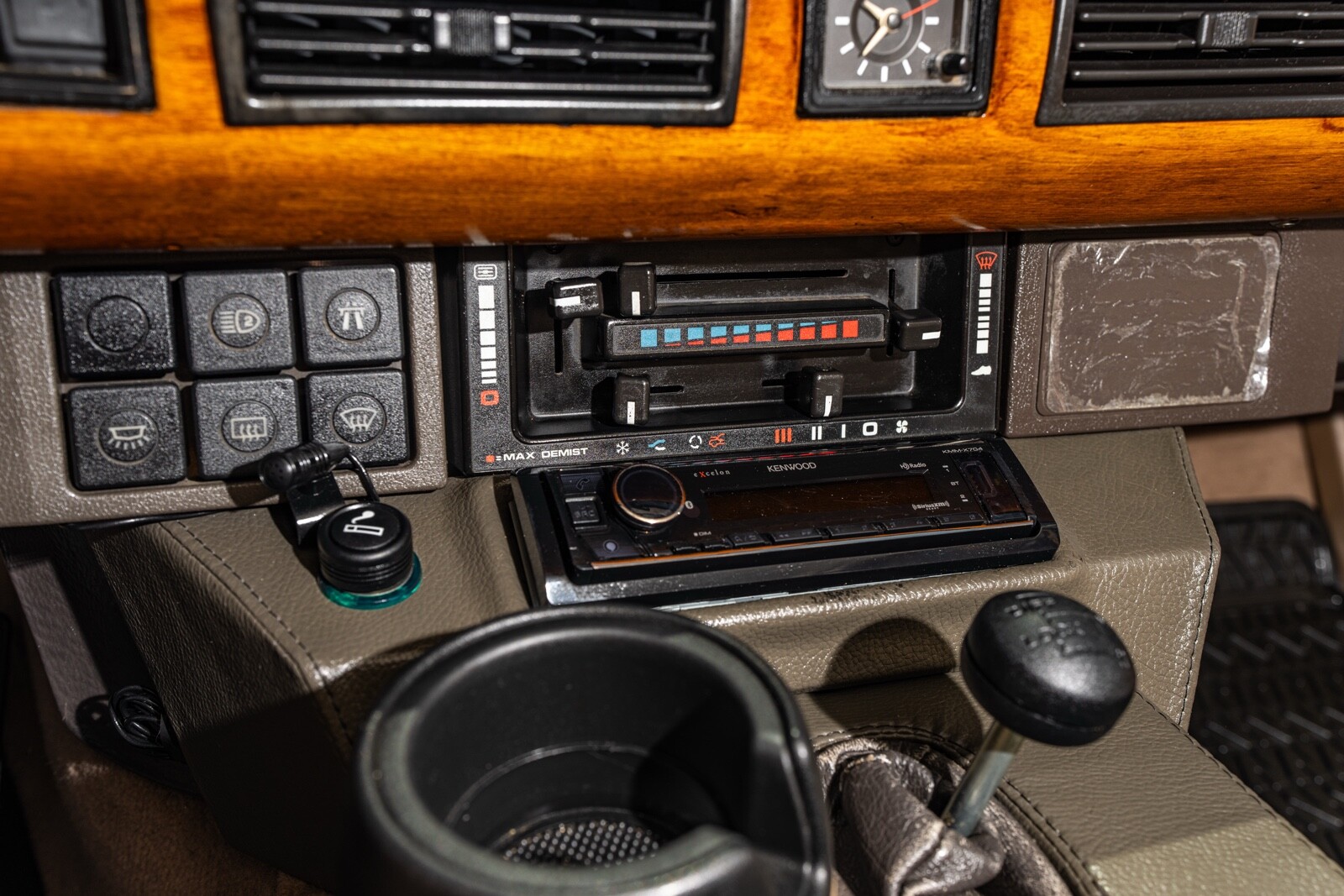 Land-Rover-Range-Rover-1990-30