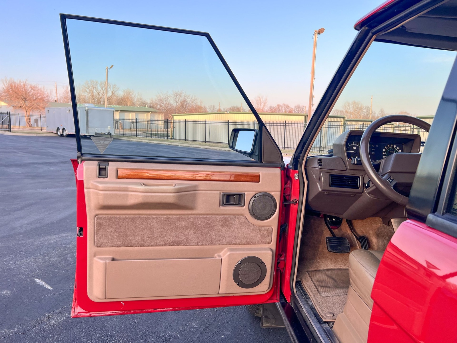 Land-Rover-Range-Rover-1990-SUV-23