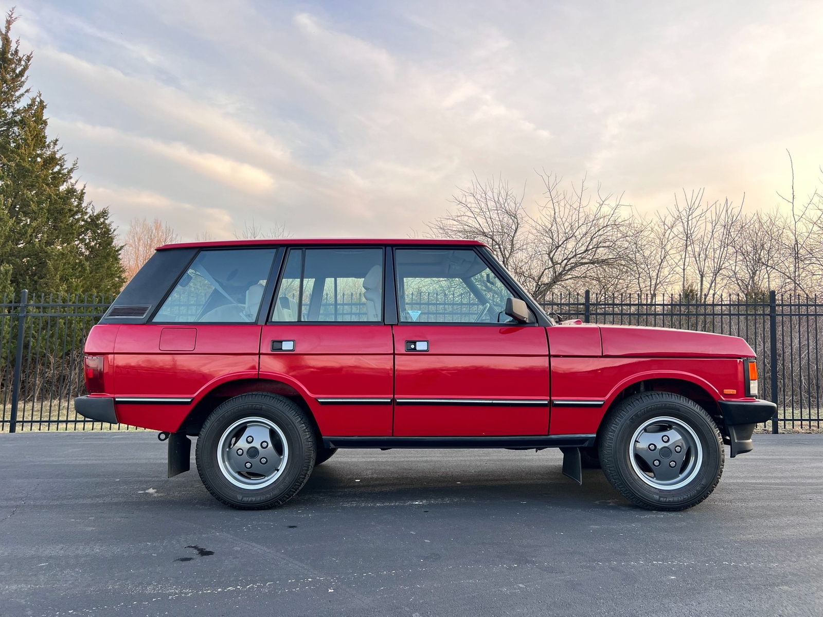 Land-Rover-Range-Rover-1990-SUV-3