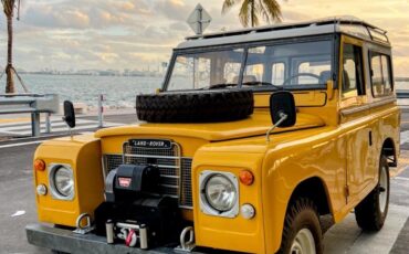 Land-Rover-Series-III-1982-1