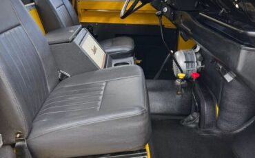 Land-Rover-Series-III-1982-24