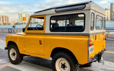 Land-Rover-Series-III-1982-3