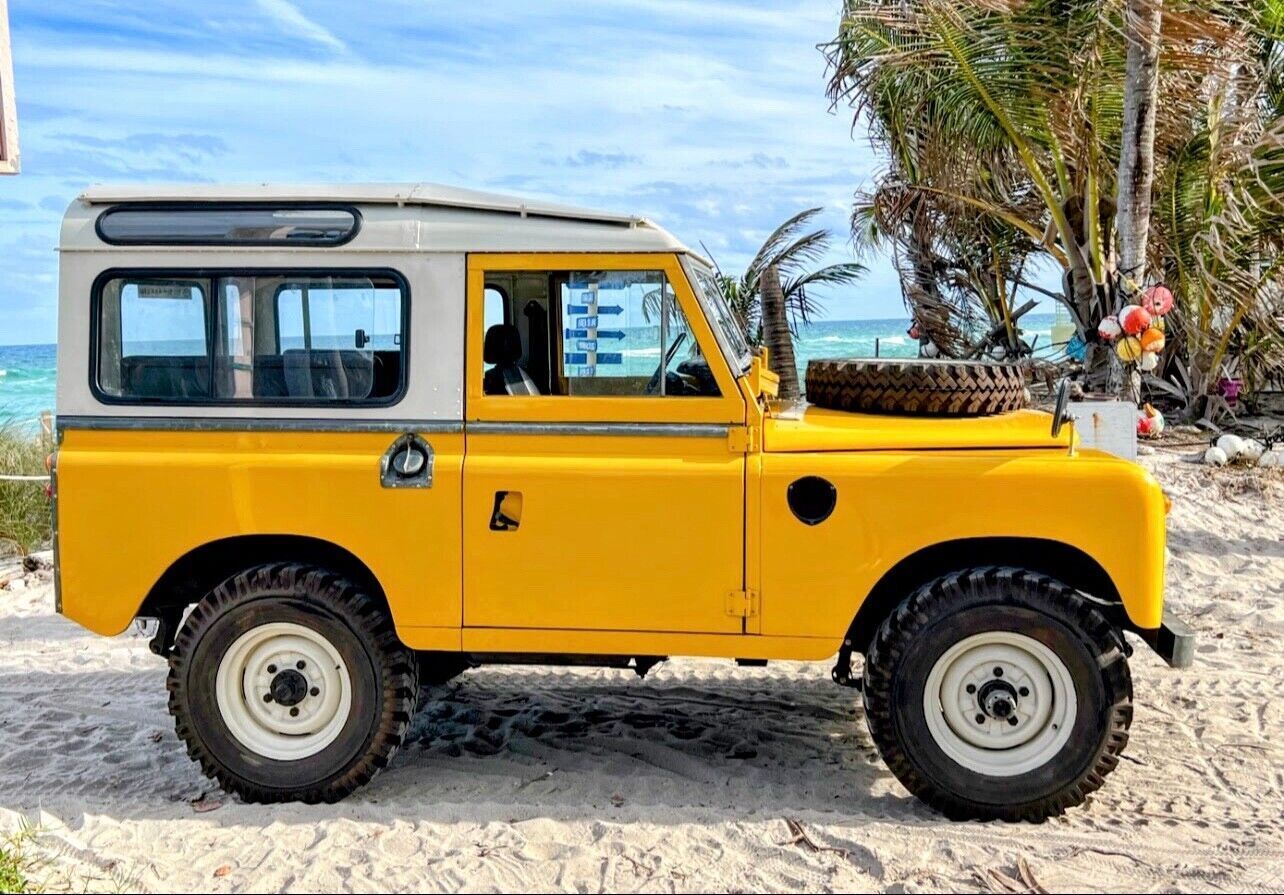 Land-Rover-Series-III-1982-6