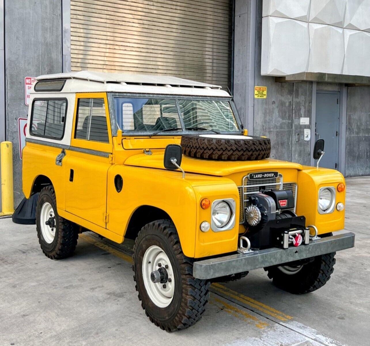 Land-Rover-Series-III-1982-7