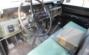 Land-rover-2a-1964-green-4