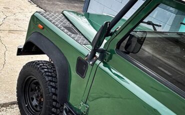 Land-rover-Defender-1984-green-18