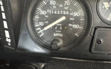 Land-rover-Defender-90-diesel-1986-grey-11