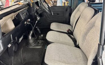 Land-rover-Defender-90-diesel-1986-grey-3