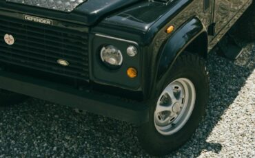 Land-rover-Defender-90-diesel-1991-black-1