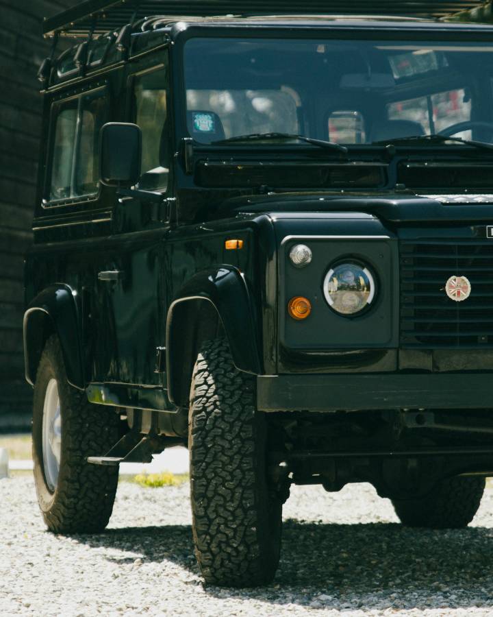 Land-rover-Defender-90-diesel-1991-black-10