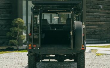 Land-rover-Defender-90-diesel-1991-black-18