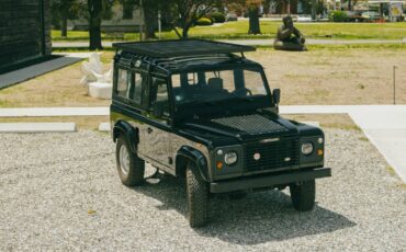 Land-rover-Defender-90-diesel-1991-black-2