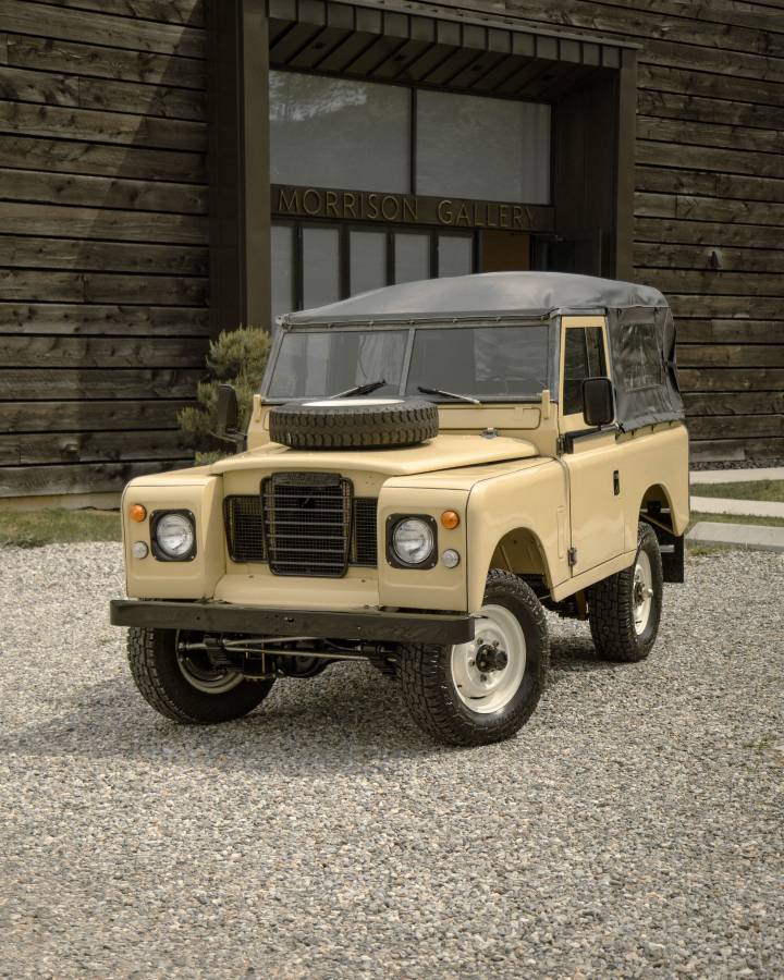 Land-rover-Santana-series-iii-1977-yellow-1