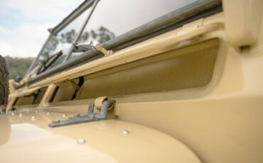 Land-rover-Santana-series-iii-1977-yellow-12