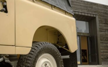 Land-rover-Santana-series-iii-1977-yellow-4