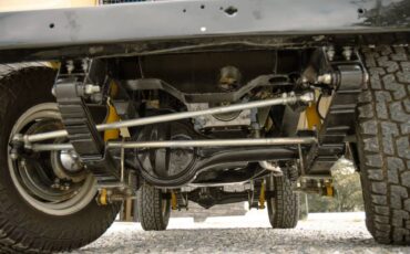 Land-rover-Santana-series-iii-1977-yellow-5