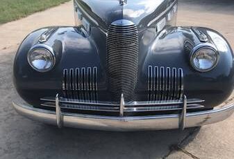Lasalle-Series-50-sedan-1940-grey-5