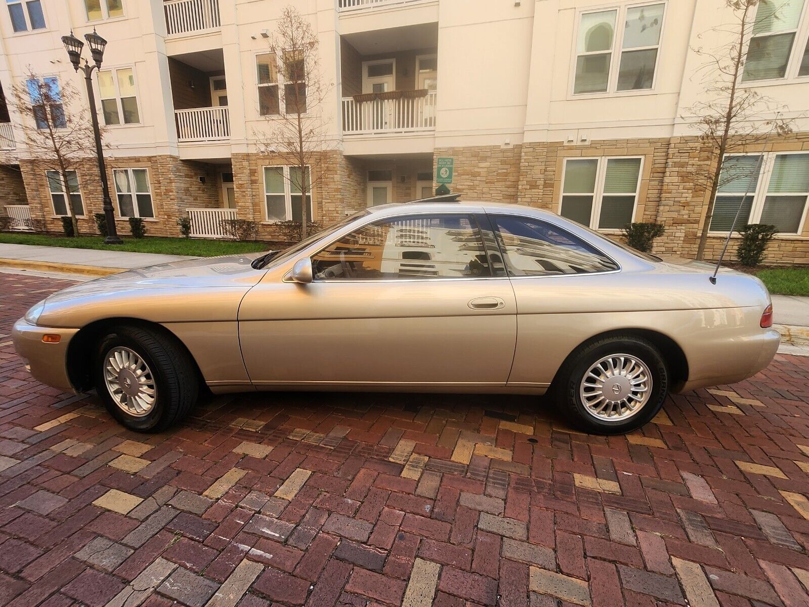 Lexus-SC-1992-Coupe-1