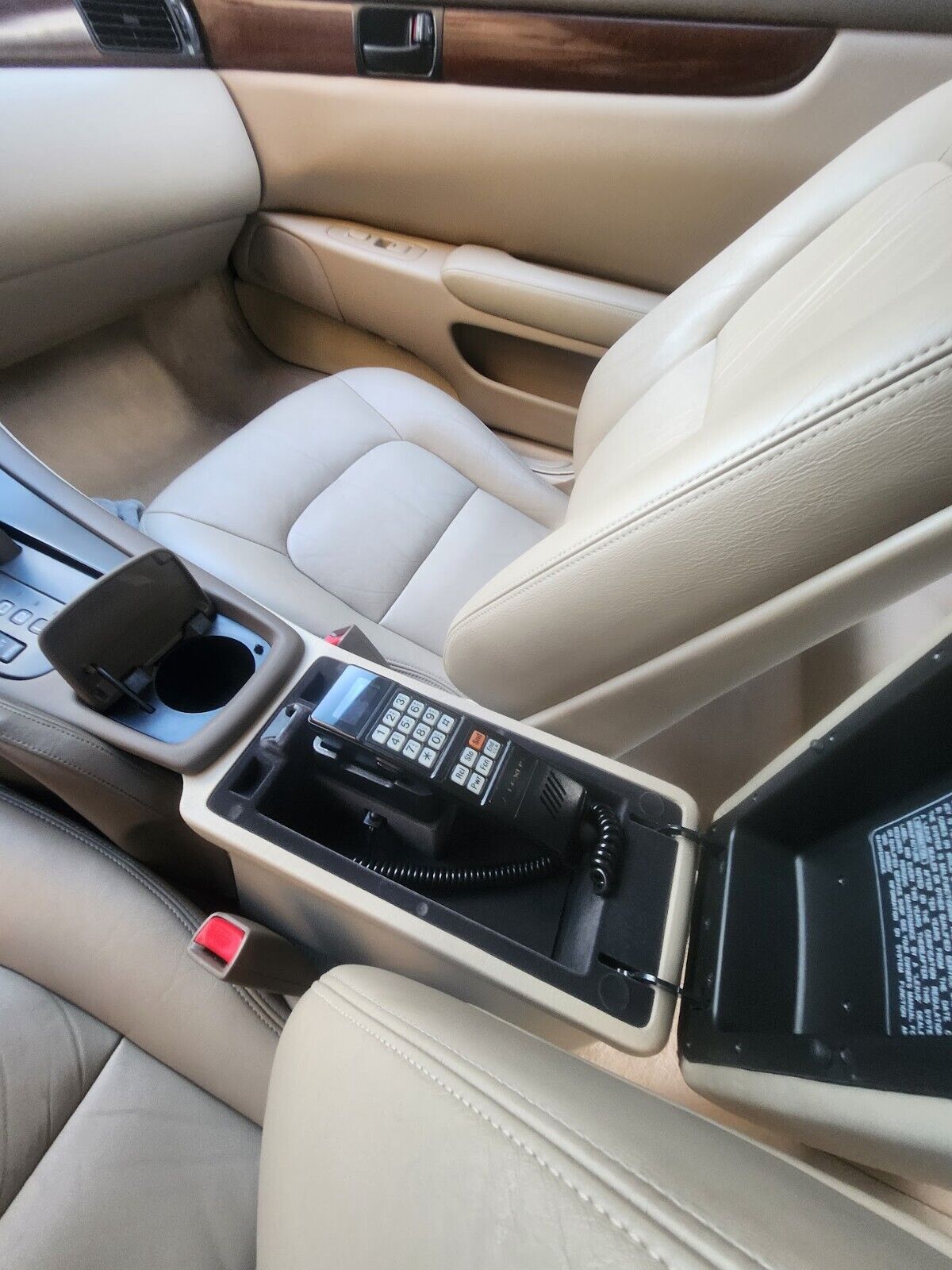 Lexus-SC-1992-Coupe-7