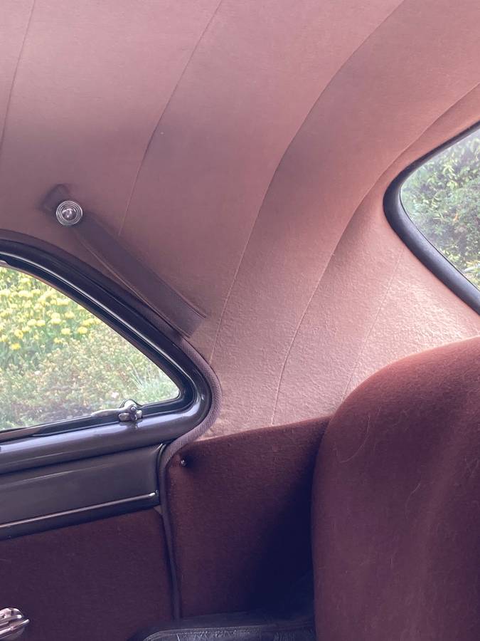 Lincoln-1951-yellow-14