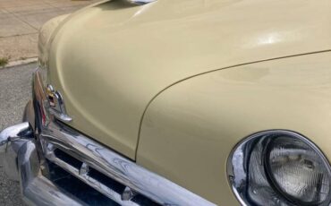 Lincoln-1951-yellow-22