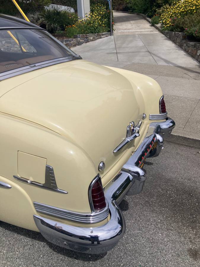 Lincoln-1951-yellow-3