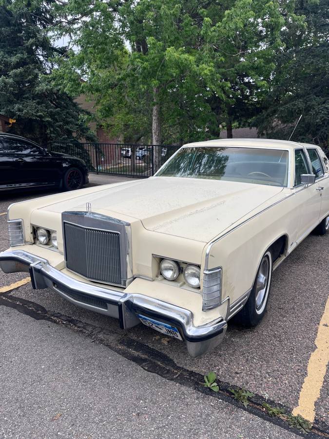 Lincoln-Cartier-town-car-1978