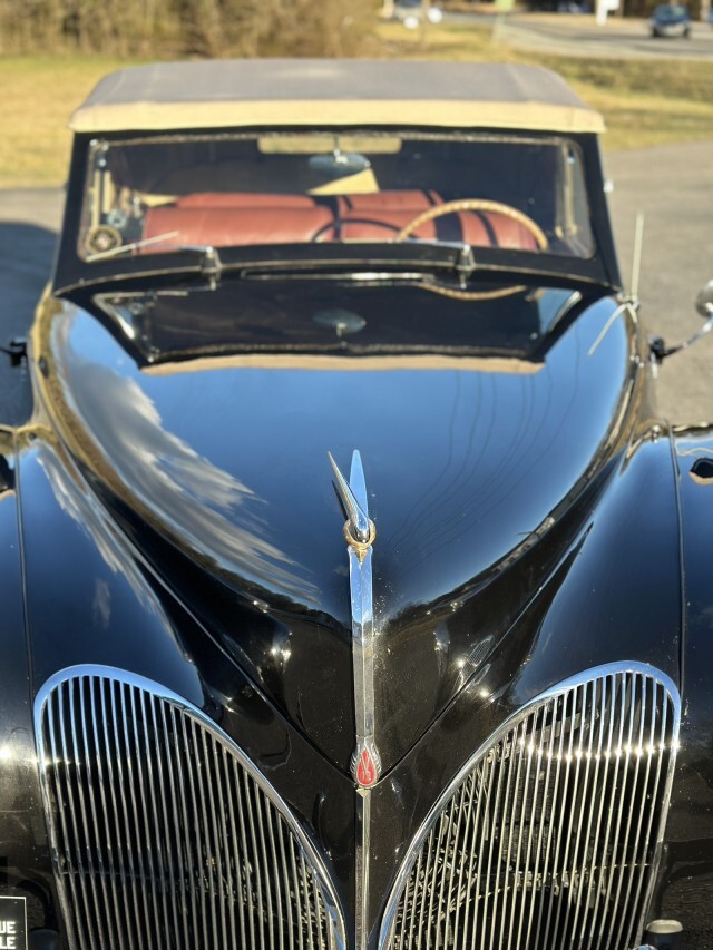 Lincoln-Continental-1941-Convertible-10