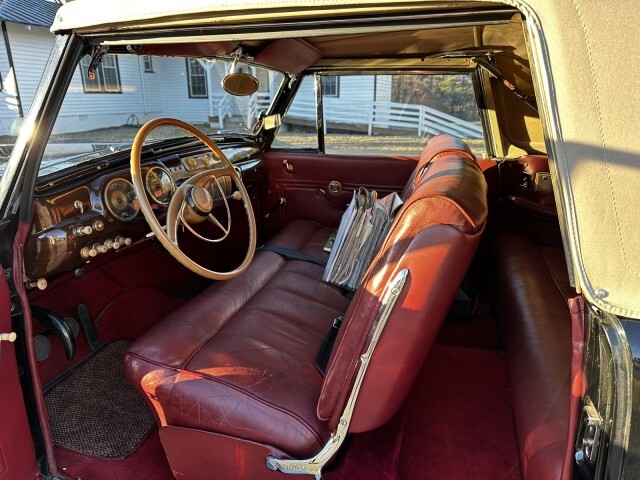 Lincoln-Continental-1941-Convertible-17
