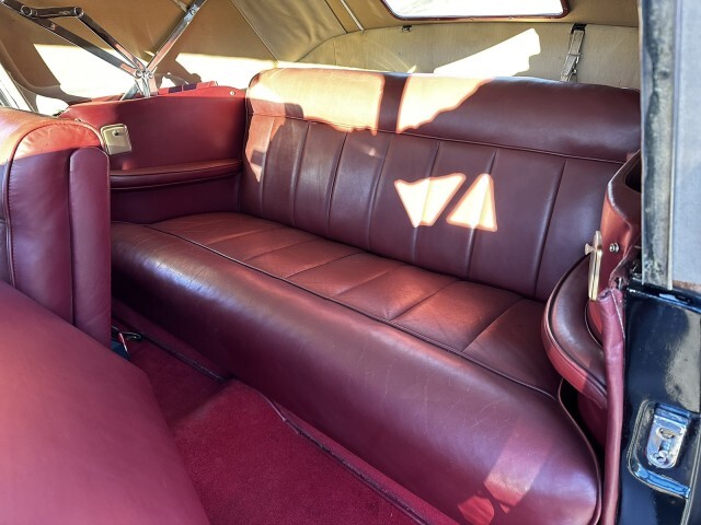 Lincoln-Continental-1941-Convertible-19