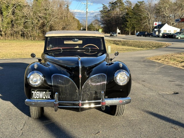 Lincoln-Continental-1941-Convertible-2