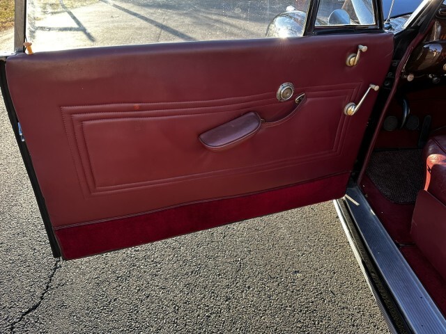 Lincoln-Continental-1941-Convertible-23