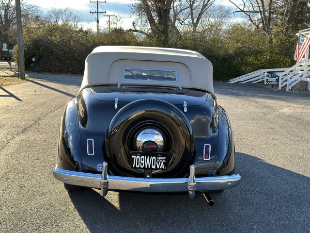 Lincoln-Continental-1941-Convertible-6