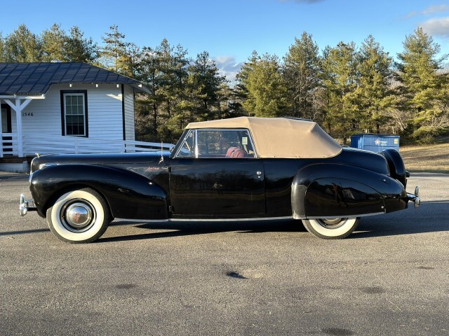 Lincoln-Continental-1941-Convertible-7
