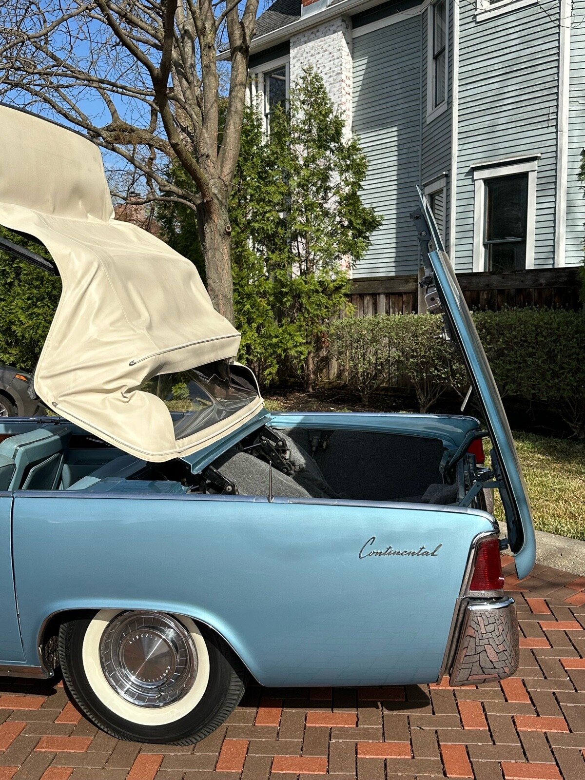 Lincoln-Continental-1962-12