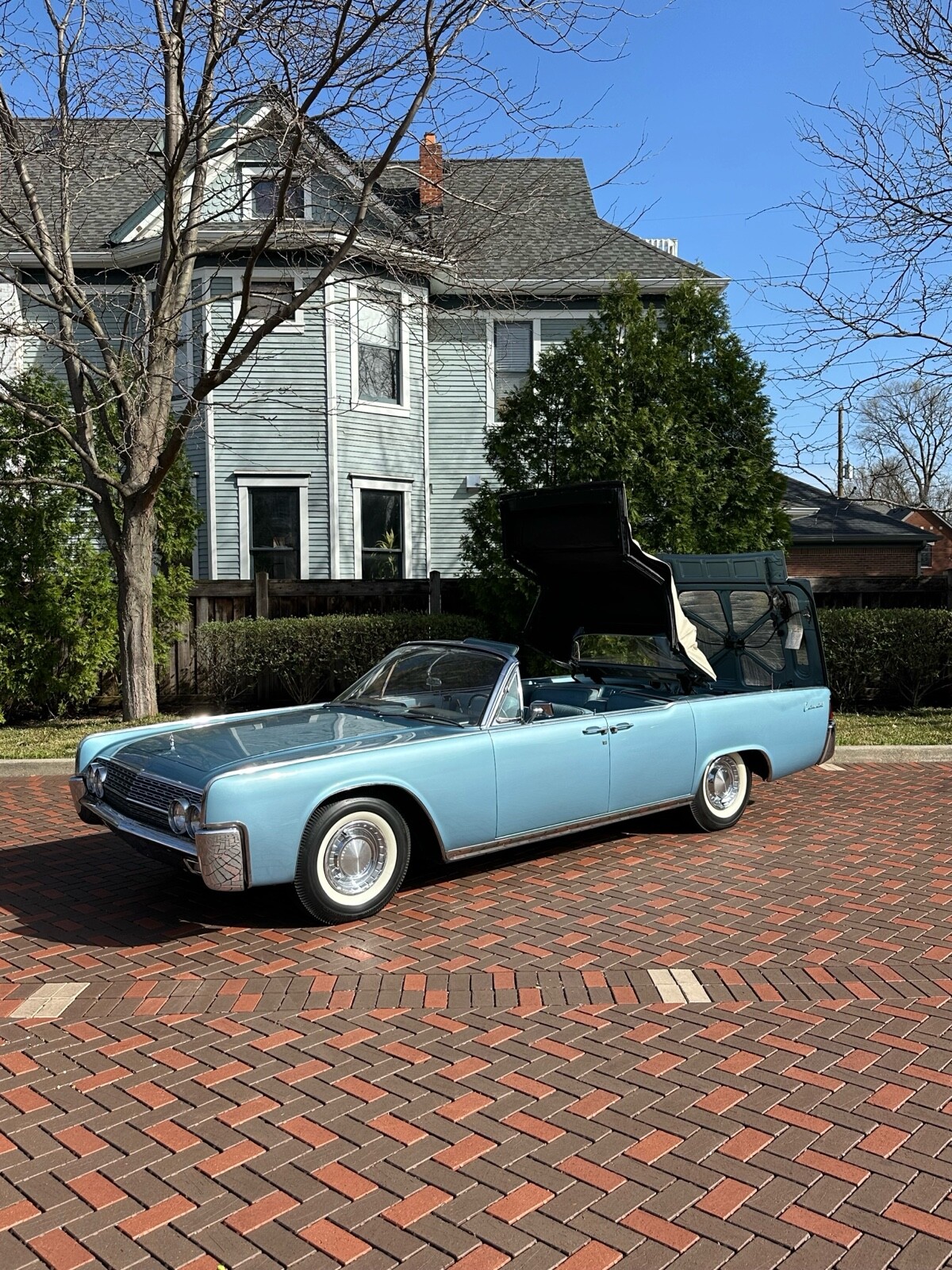 Lincoln-Continental-1962-13