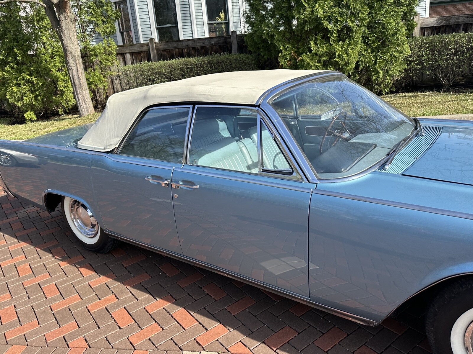 Lincoln-Continental-1962-34