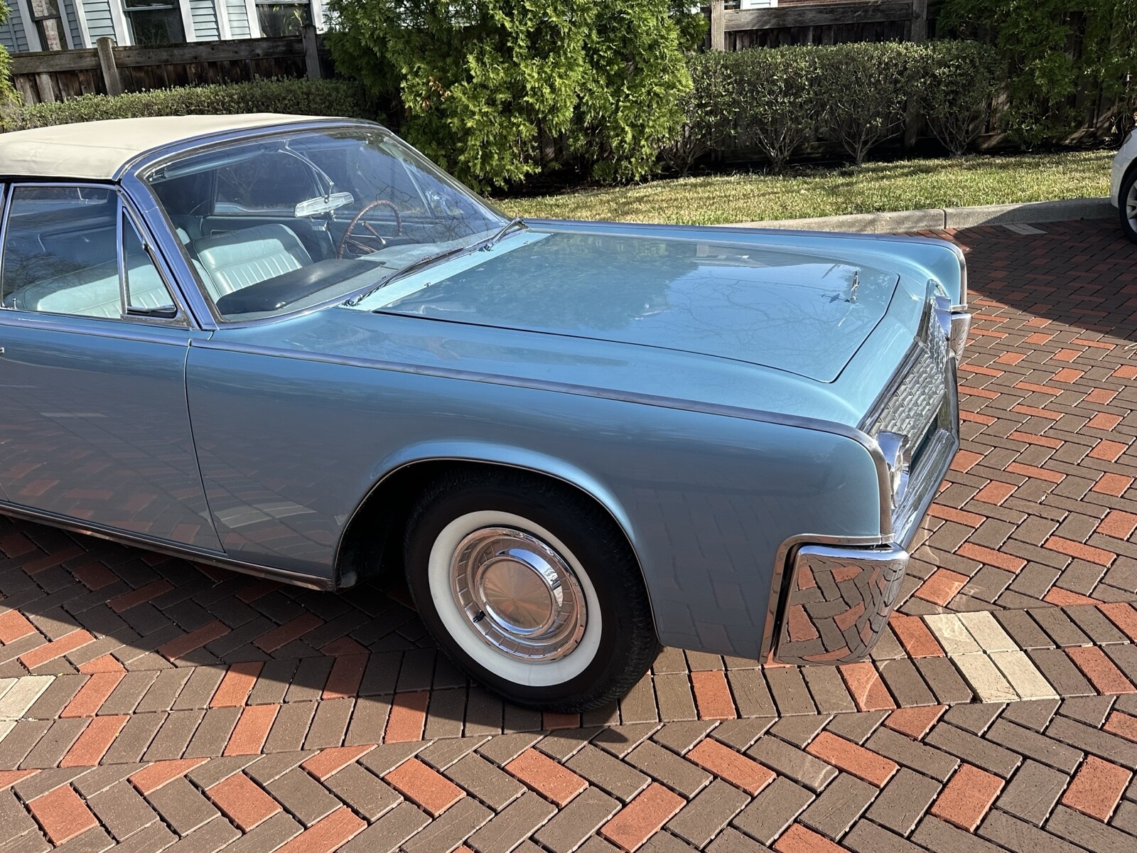 Lincoln-Continental-1962-37