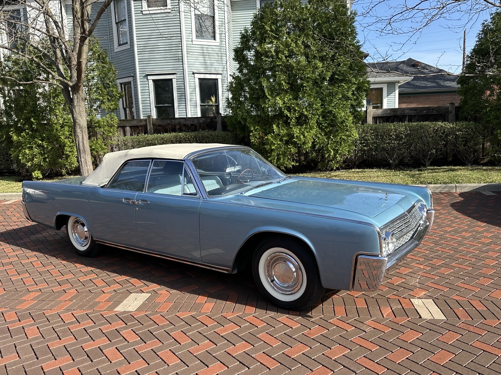 Lincoln-Continental-1962-39